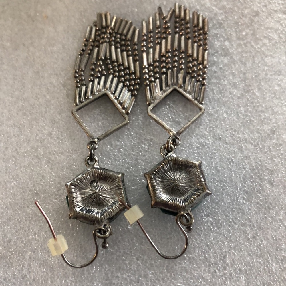 Earrings - Picture 5 of 7